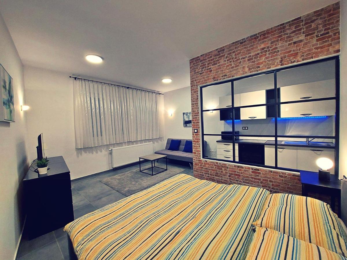 Apartments Square ザグレブ エクステリア 写真